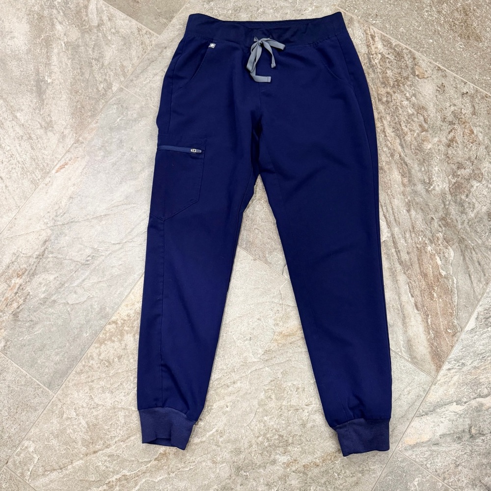 FIGS Navy small jogger